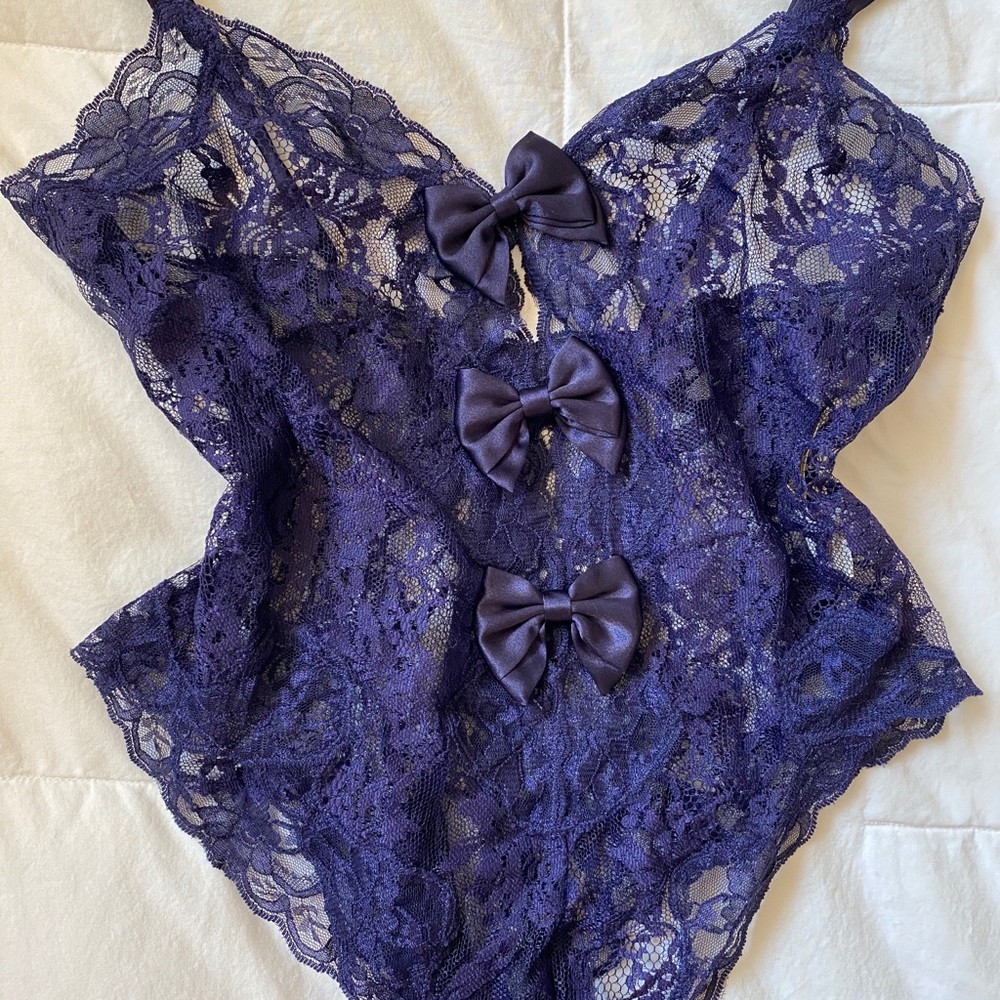 Vintage Victoria’s secret gold tag teddy